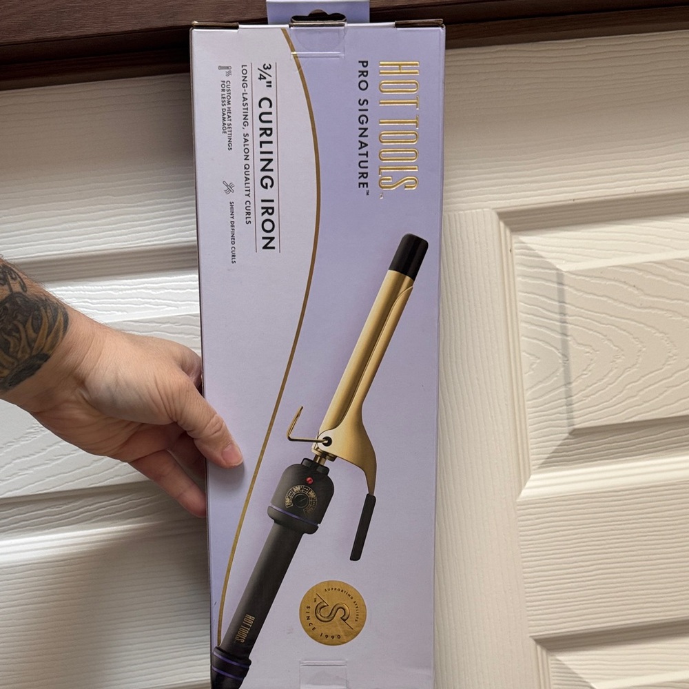 Hot Tools Pro Signature Black and Gold Curling Iron